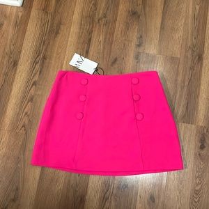 Hot pink Zara button skirt - never worn. Tags on.